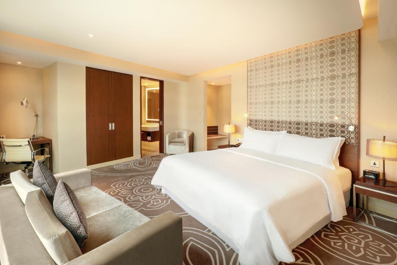 Crowne Plaza Dhaka Gulshan By Ihg Exterior photo
