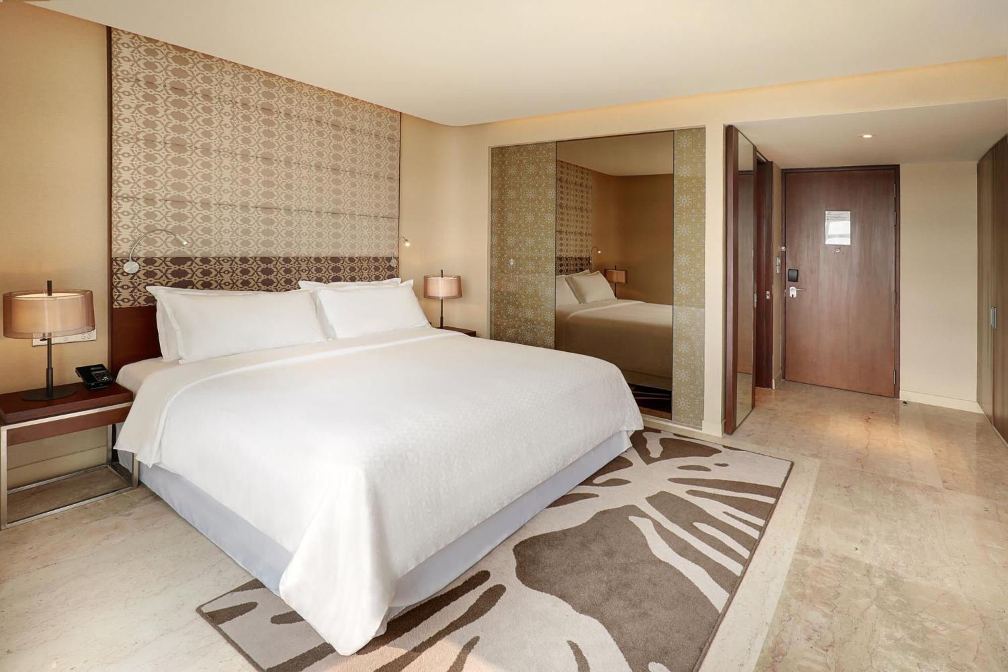 Crowne Plaza Dhaka Gulshan By Ihg Exterior photo